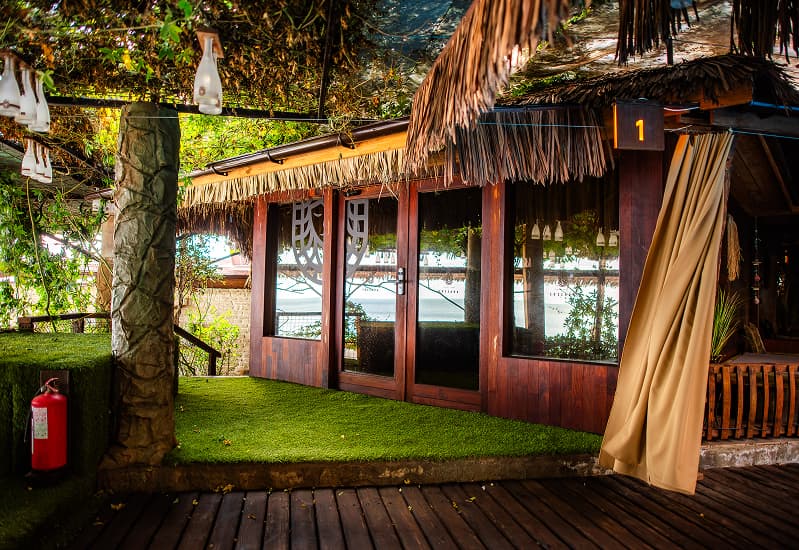 A Seafront Villa for Two: What to Check Before Booking