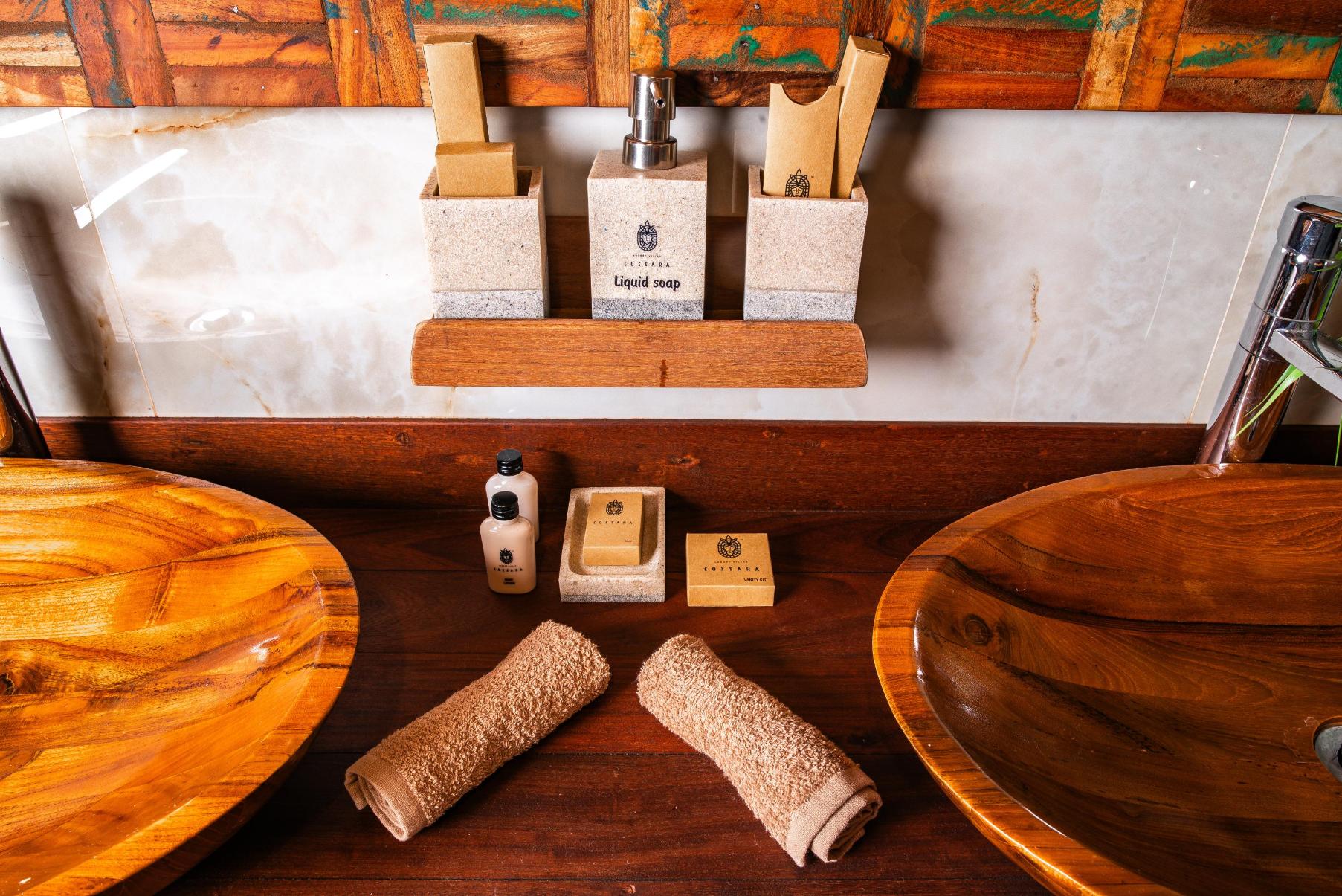 Delux Sunrise Villa 6