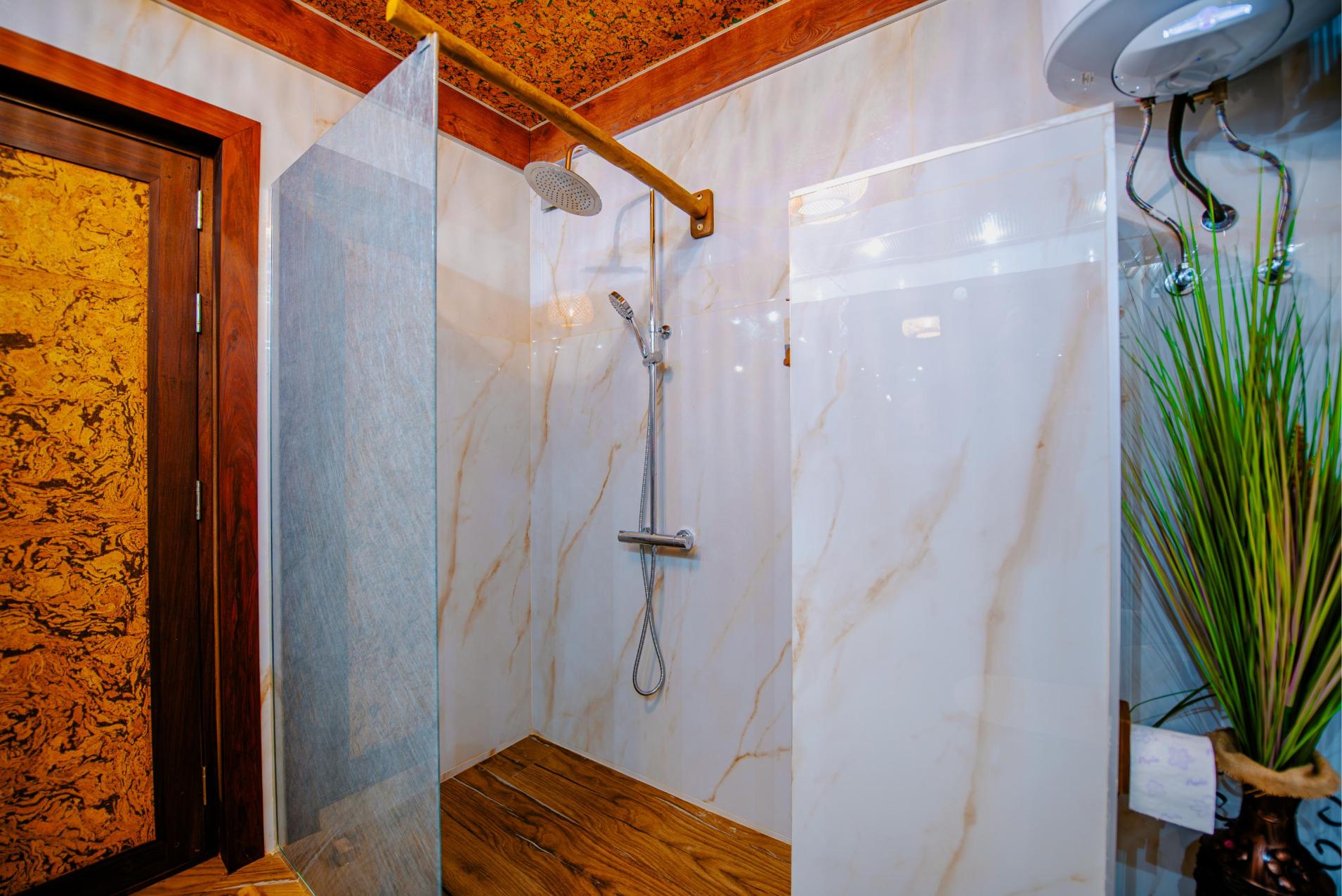 Delux Sunrise Villa 7