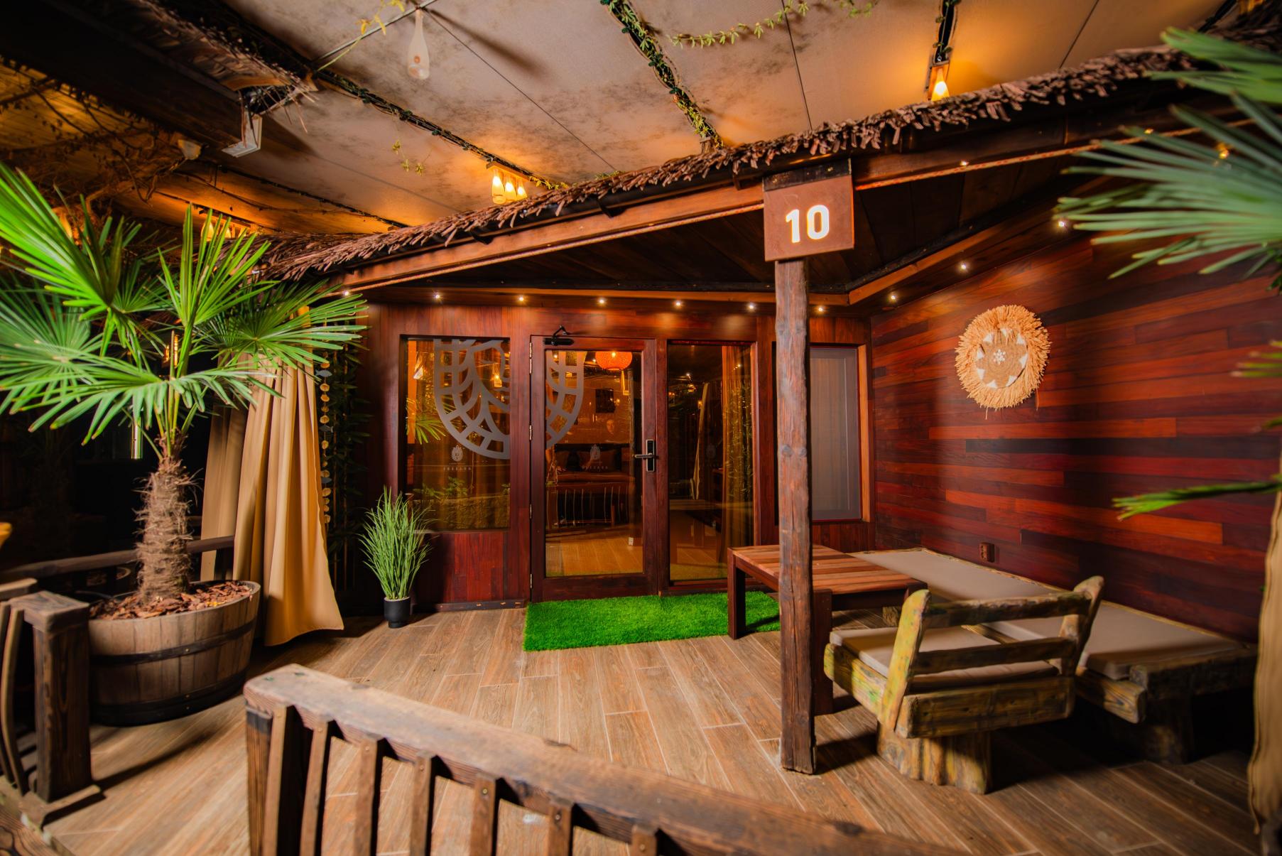 Garden-view luxury villa